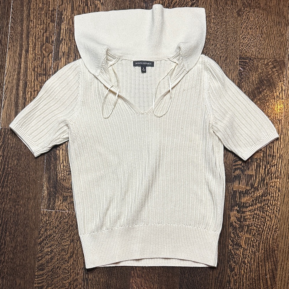 Banana Republic Cream Cowl Neck Sweater